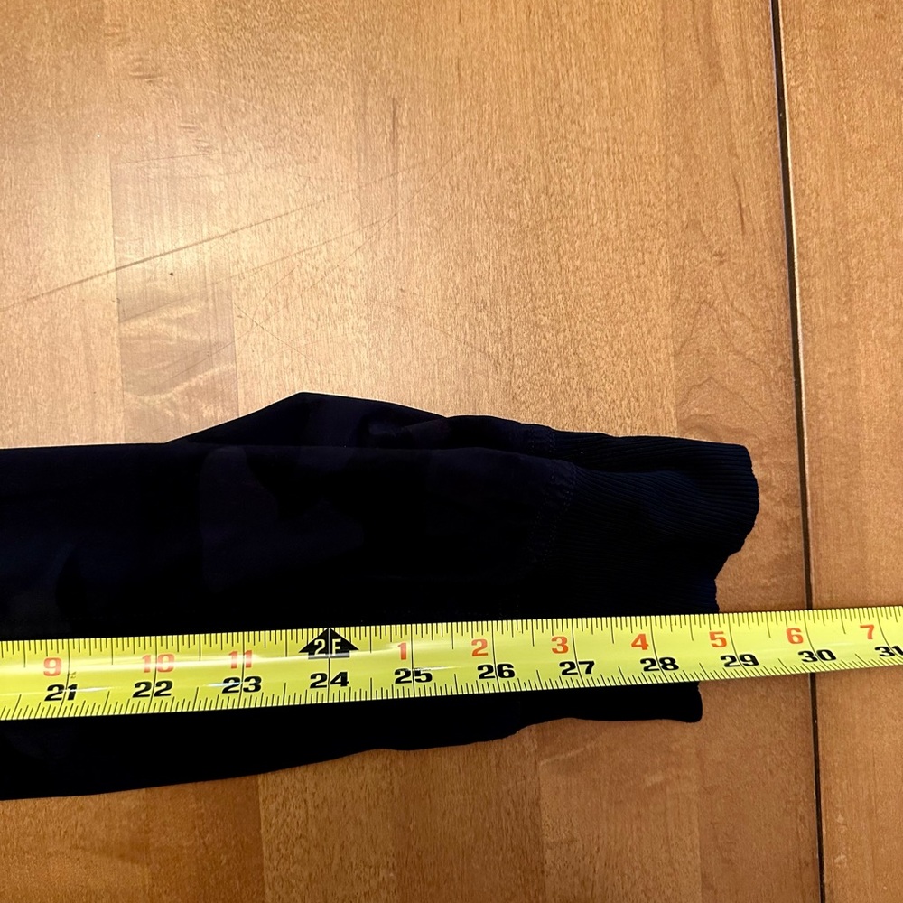 Lululemon Camouflage Black Joggers - Picture 6 of 8
